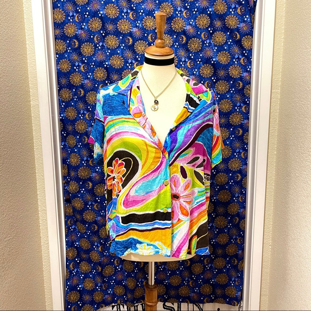 🌈 SOLD Gorgeous Jams rainbow flower top - Picture 3 of 12